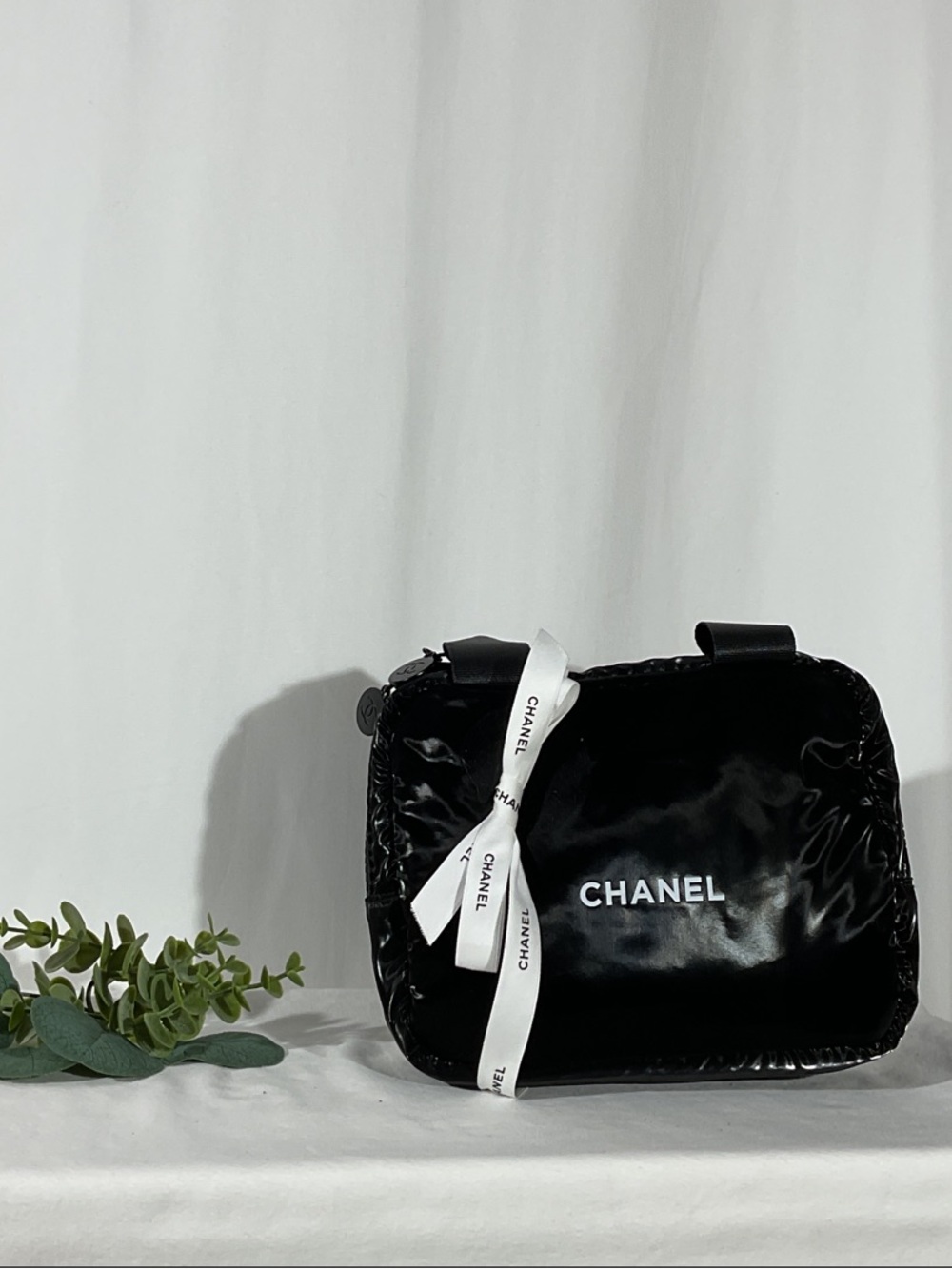 CHANEL Makeup GWP Mini Puffy Black Shiny Tote